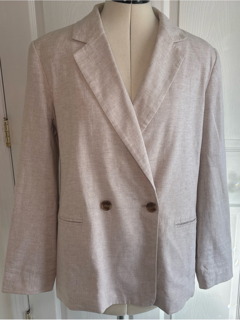 Banana Republic Linen Blend Light Beige Double-Breasted women’s Blazer